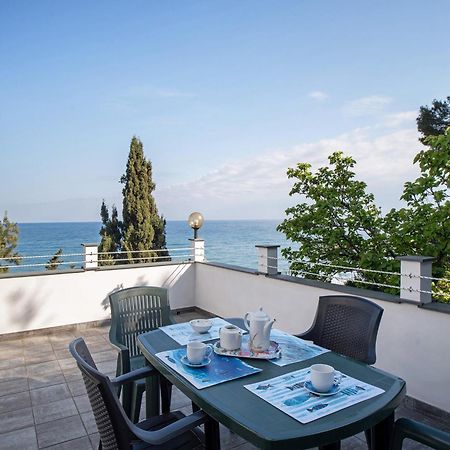Апартаменты Alba Marina Сан-Лоренцо-аль-Маре Экстерьер фото